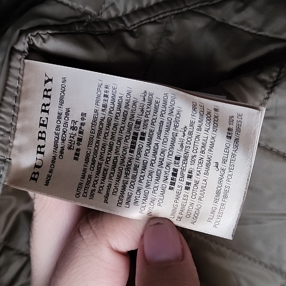 Burberry London Oversized Quilted Rain Jacket - Picture 13 of 16
